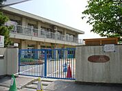 幼稚園、保育園「富田第一保育園まで890m」