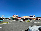 スーパー「フィール富田店まで1071m」