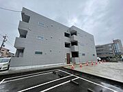 東側からの外観です