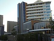 病院「名古屋セントラル病院まで380m」
