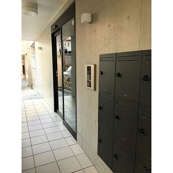 建物エントランス