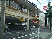 飲食店「ガストまで410m」
