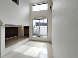 インフィニウム 2階ワンルームのリビング/ダイニング