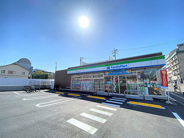 画像23:コンビニ「ファミリーマート昭和塩付通三丁目店まで400m」