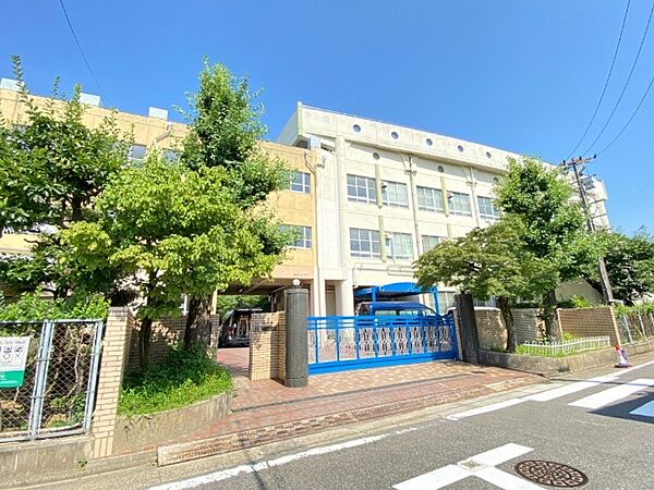 画像22:小学校「名古屋市立汐路小学校まで1089m」