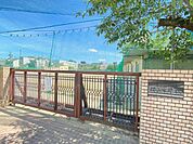 中学校「名古屋市立桜山中学校まで1500m」