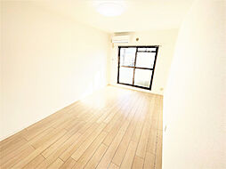 ソレーユI 3階1Kのリビング/ダイニング