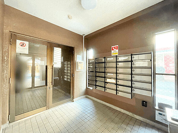 建物エントランス