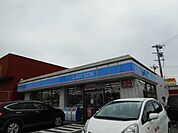 コンビニ「ローソン総合体育館前店まで288m」