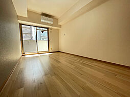 プロビデンス泉I 7階1Kのリビング/ダイニング