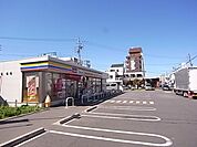コンビニ「ミニストップまで500m」