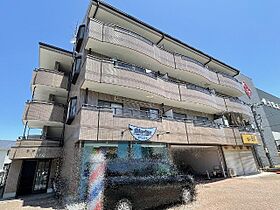 ファミールＩＢＩＣ  ｜ 愛知県名古屋市南区豊２丁目（賃貸マンション3LDK・4階・62.37㎡） その1