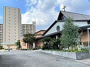 幼稚園、保育園「聖アントニオ幼稚園まで590m」