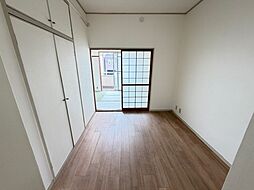 居間