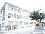 中学校「名古屋市立田光中学校まで704m」