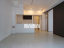 ファーストレジデンス栄 11階1LDKのリビング/ダイニング