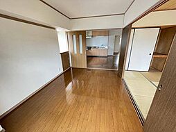 居間