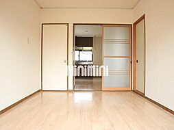 居間