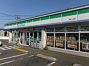 その他「ファミリーマートまで610m」