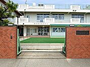 幼稚園、保育園「さくらヶ丘保育園まで533m」