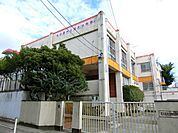 幼稚園、保育園「猪高幼稚園まで900m」