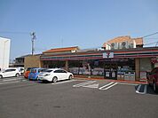 コンビニ「セブンイレブンまで540m」