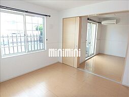 ブリーズガーデン 1階2LDKのリビング/ダイニング