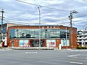 銀行「愛知銀行島田支店まで1045m」