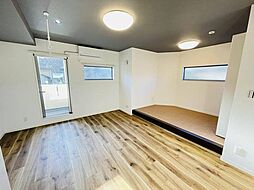 ＰＡＲＫ栄 201 2階ワンルームのリビング/ダイニング