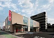 銀行「十六銀行一宮支店まで460m」