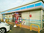 コンビニ「ローソン一宮三条道東店まで366m」