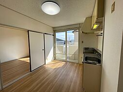 居間