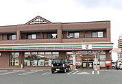 コンビニ「セブンイレブンまで430m」