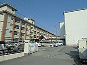 中学校「一宮市立南部中学校まで836m」