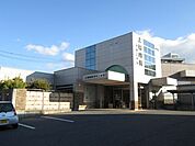 病院「上地内科クリニックまで620m」