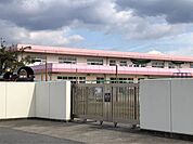 幼稚園、保育園「わしだ保育園まで810m」