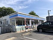 コンビニ「ローソンまで180m」