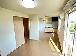 ヴィラージュルピナＣ 2階1LDKのリビング/ダイニング