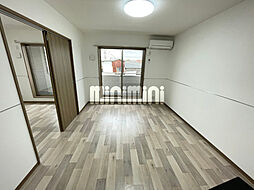 ルクソール 202 2階1LDKのリビング/ダイニング