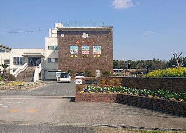 画像15:小学校「武豊町立衣浦小学校まで1312m」