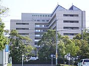 病院「市立半田病院まで2400m」