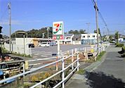 コンビニ「セブンイレブン阿久比椋岡店まで583m」