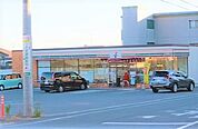 コンビニ「セブンイレブン半田雁宿町店まで68m」