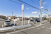 コンビニ「セブンイレブン武豊前田店まで438m」