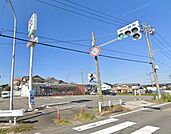 コンビニ「セブンイレブン武豊砂川橋南店まで527m」