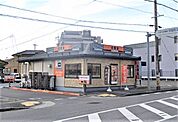飲食店「吉野家247号線半田店まで877m」