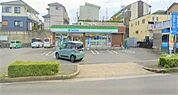 コンビニ「ファミリーマート半田青山店まで653m」