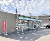 コンビニ「ファミリーマート半田やなべ高山店まで378m」