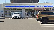 コンビニ「ローソン半田岩滑中町店まで705m」