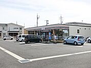 コンビニ「セブンイレブンまで400m」